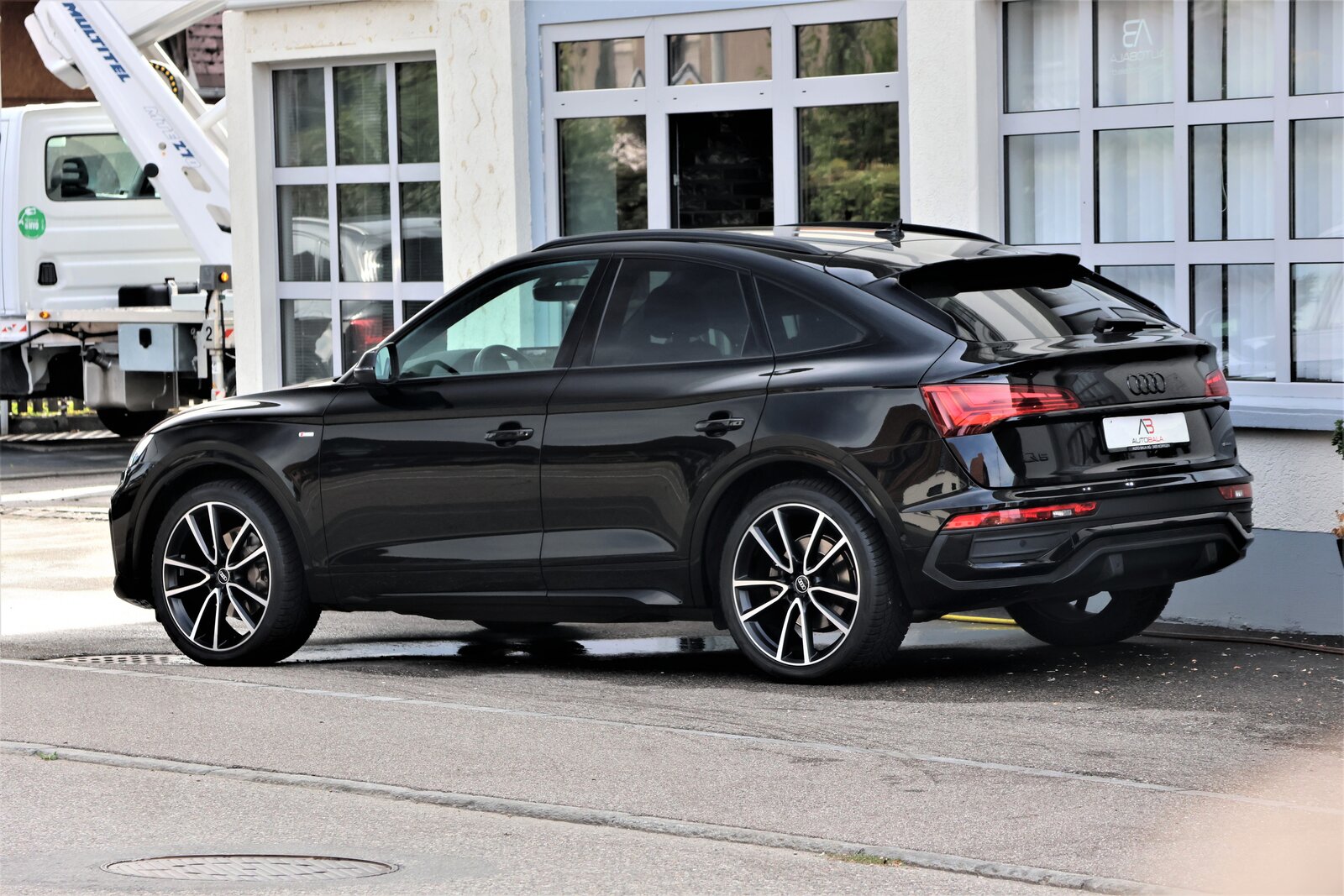 AUDI Q5 Sportback 40 TDI Blackedition quattro S-tronic, Hybride Léger Diesel/Électricité, Occasion / Utilisé, Automatique - 2