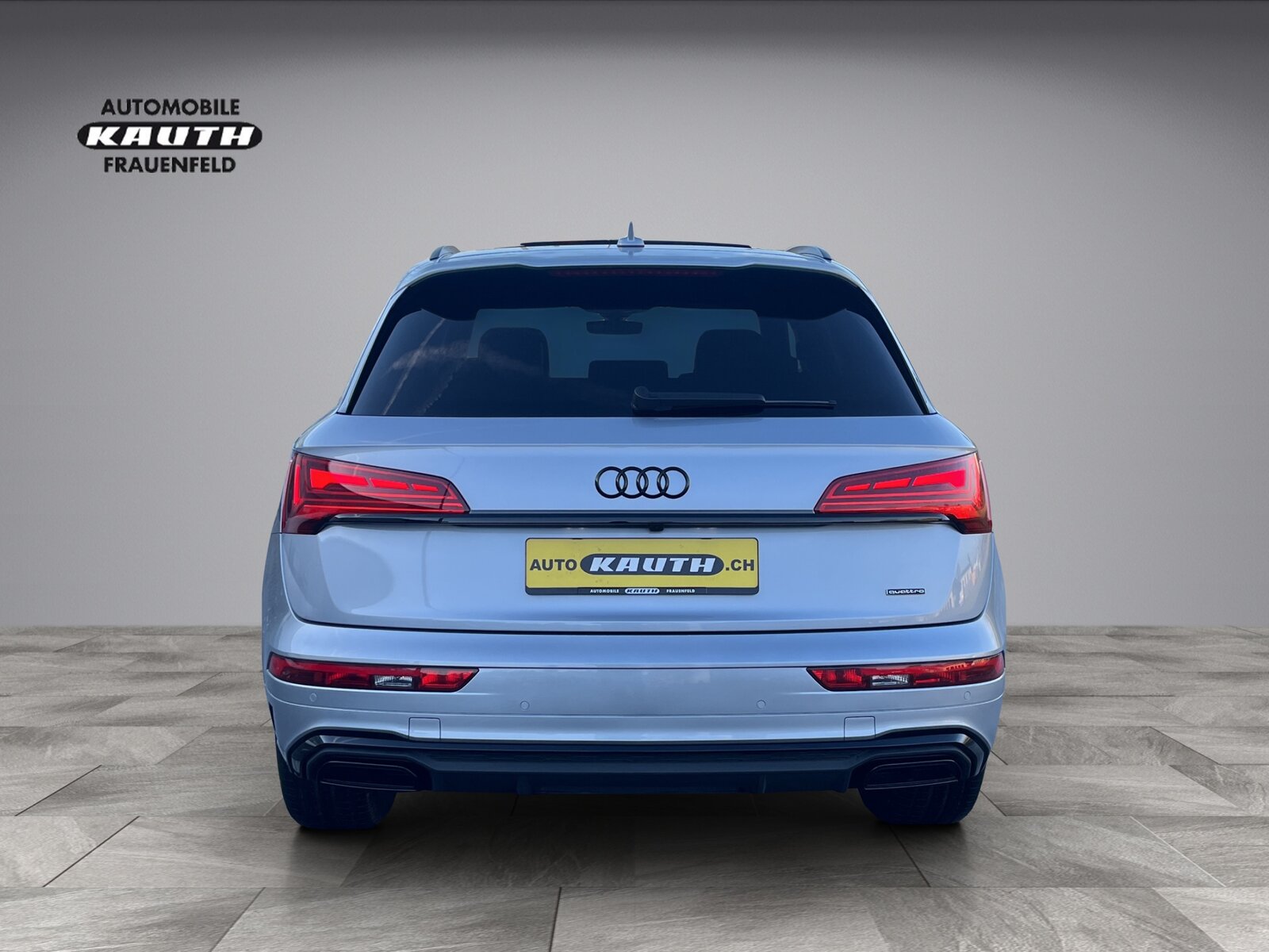 AUDI Q5 55 TFSI e PHEV S line quattro S-tronic*Panodach, AHK, Plug-in-Hybrid Petrol/Electric, Second hand / Used, Automatic - 5