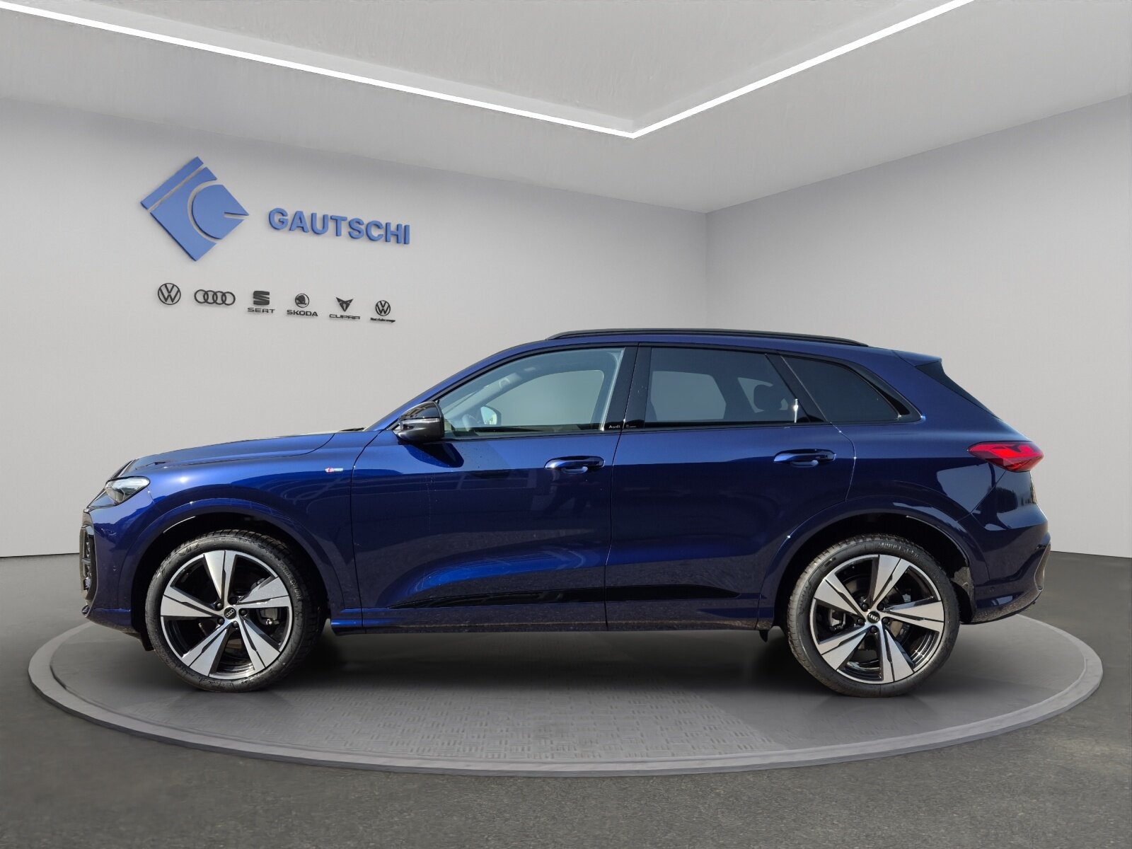 AUDI Q5 TDI quattro 150 kW S-tronic, Mild-Hybrid Diesel/Elektro, Occasion / Gebraucht, Automatik - 2