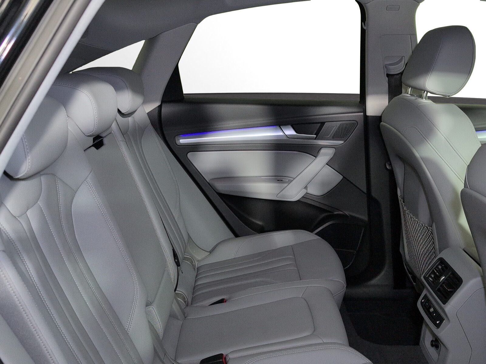 AUDI Q5 SB 55 TFSI e S line, Voll-Hybrid Benzin/Elektro, Occasion / Gebraucht, Automatik - 7