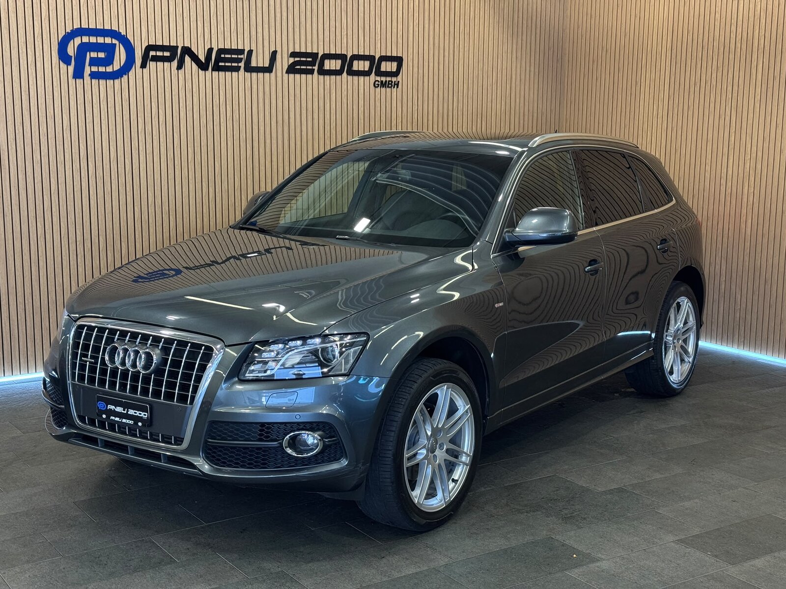 AUDI Q5 2.0 TDI quattro S-tronic