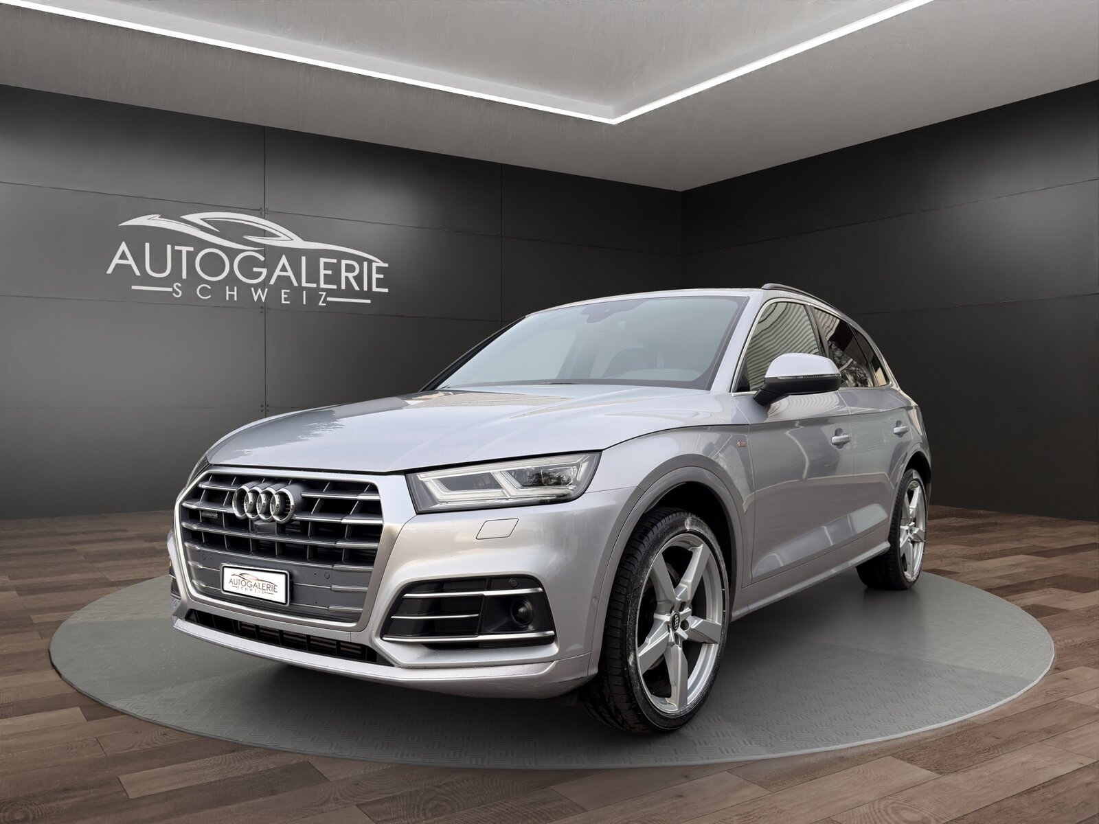 AUDI Q5 45 TFSI sport quattro S-Line Pano Luftfed. AHK Memo
