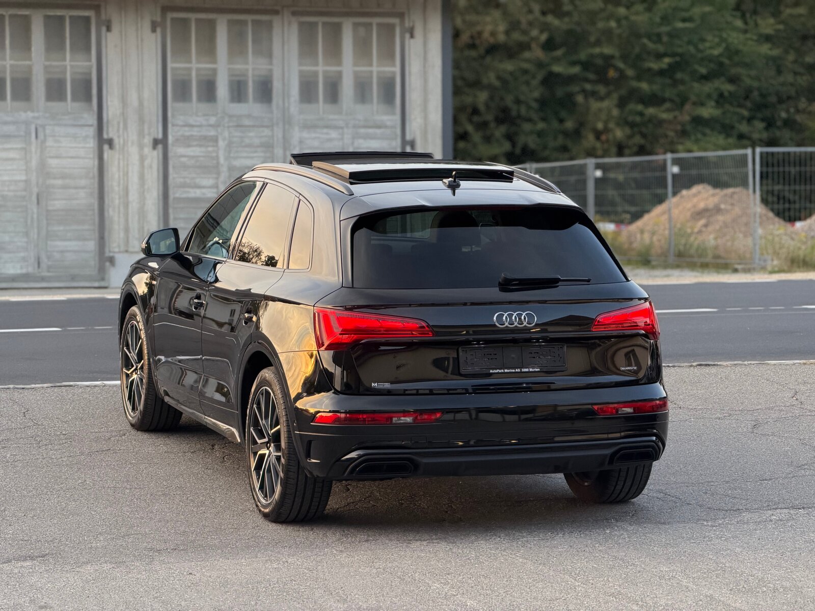 AUDI Q5 40 TDI Black Edition quattro S-tronic, Mild-Hybrid Diesel/Elektro, Occasion / Gebraucht, Automatik - 7