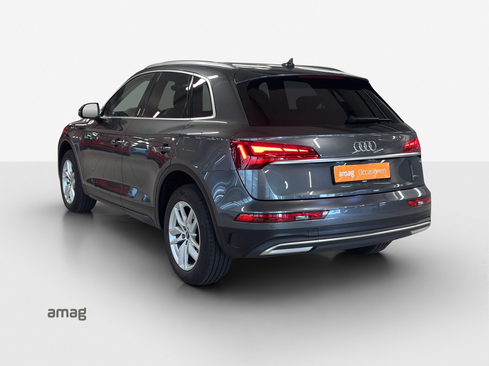 AUDI Q5 50 TFSI e, Full-Hybrid Petrol/Electric, Second hand / Used, Automatic - 3