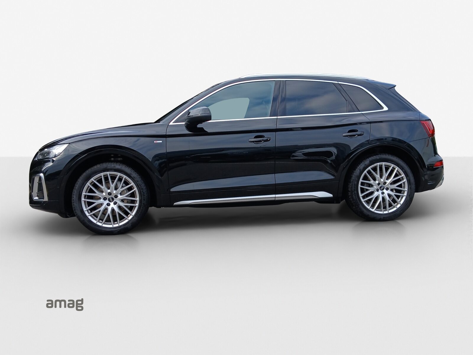 AUDI Q5 40 TFSI S line, Petrol, Second hand / Used, Automatic - 2