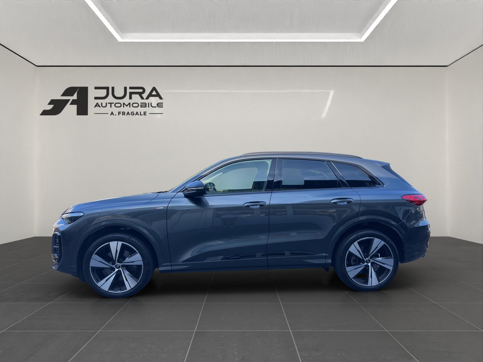 AUDI Q5 SUV 2.0 TDI quattro S-Tronic, Mild-Hybrid Diesel/Elektro, Occasion / Gebraucht, Automatik - 4