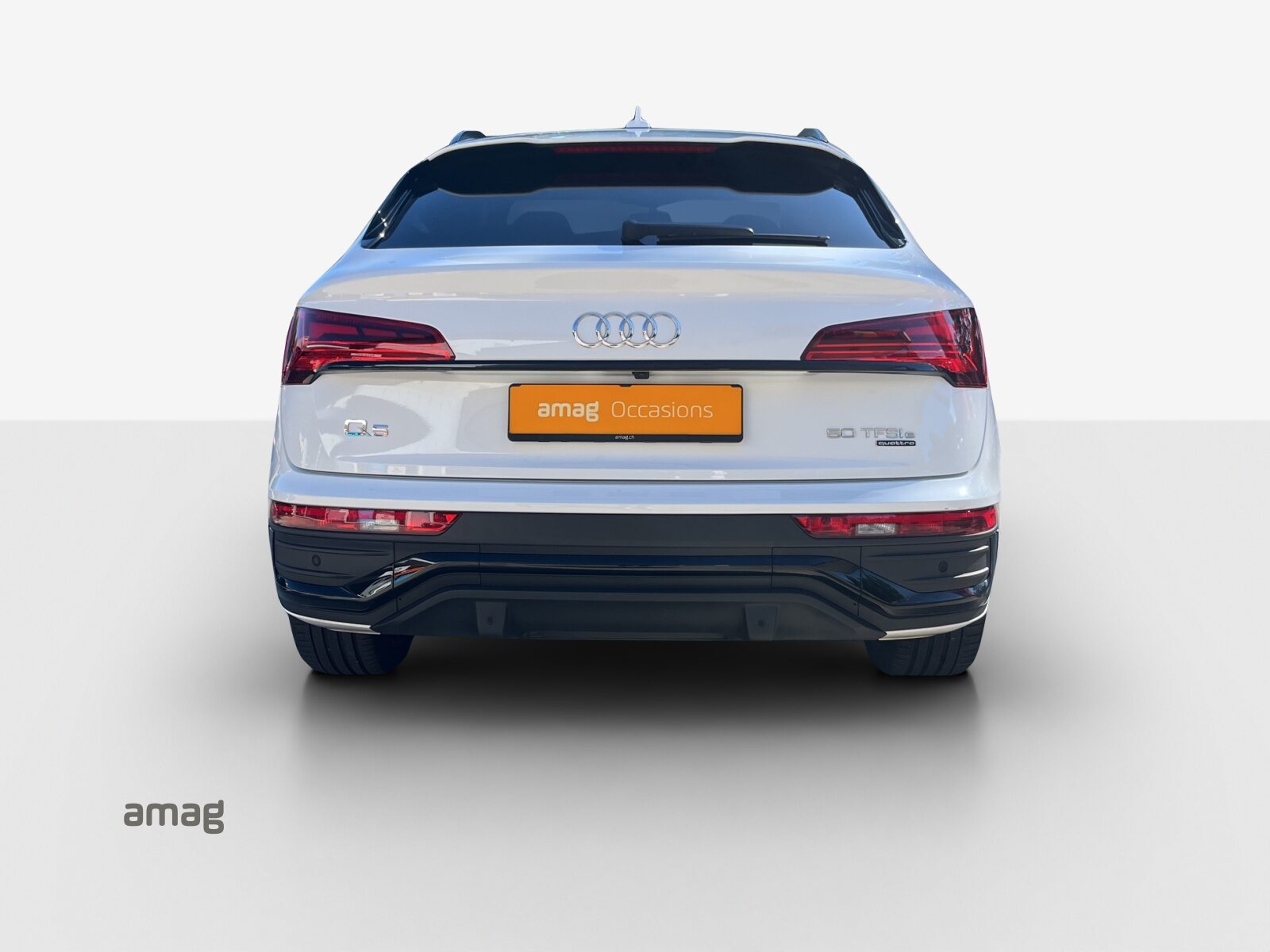 AUDI Q5 SB 50 TFSI e Black Edition, Full-Hybrid Petrol/Electric, Second hand / Used, Automatic - 4