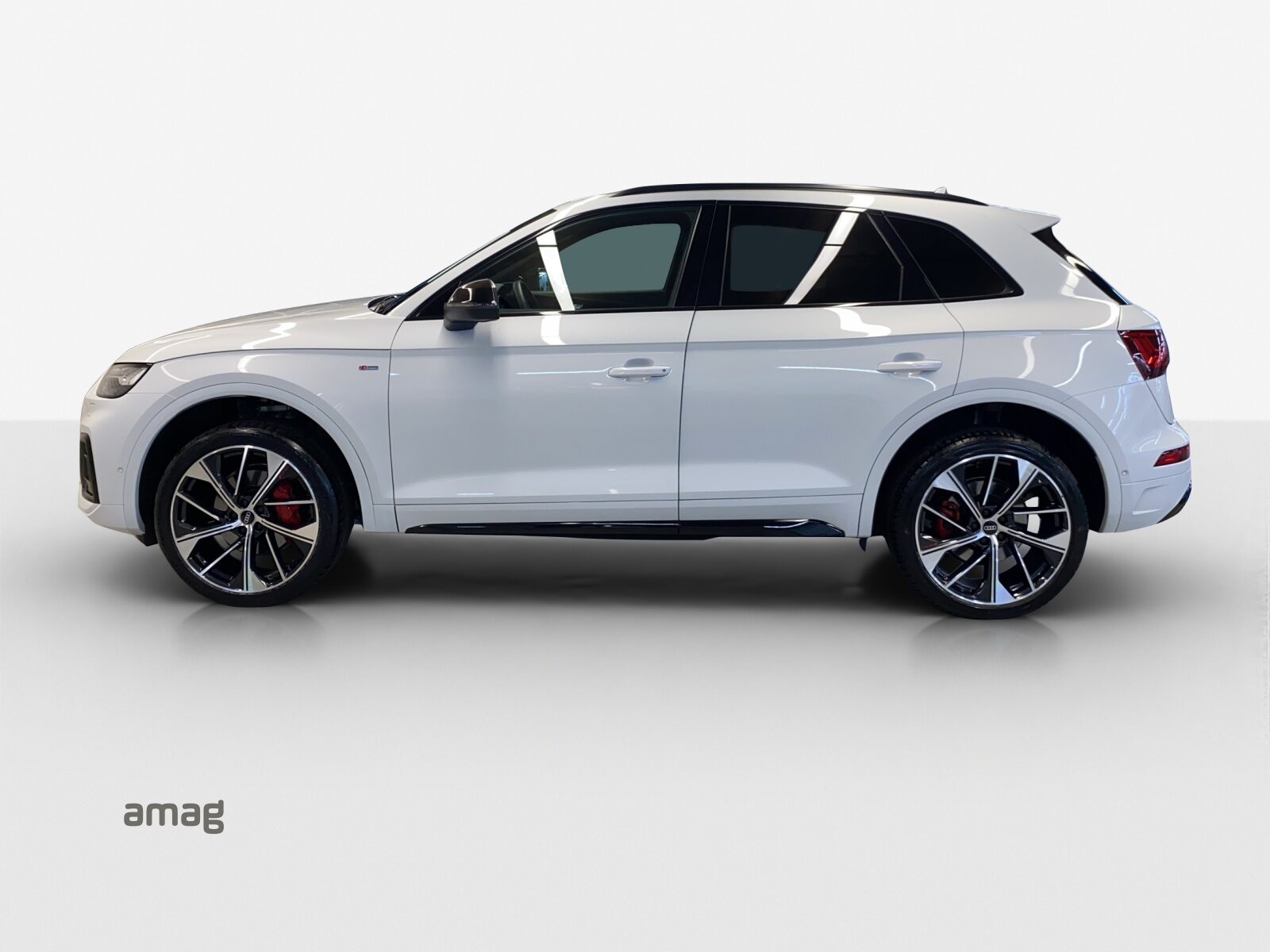 AUDI Q5 45 TFSI S line, Petrol, Second hand / Used, Automatic - 2