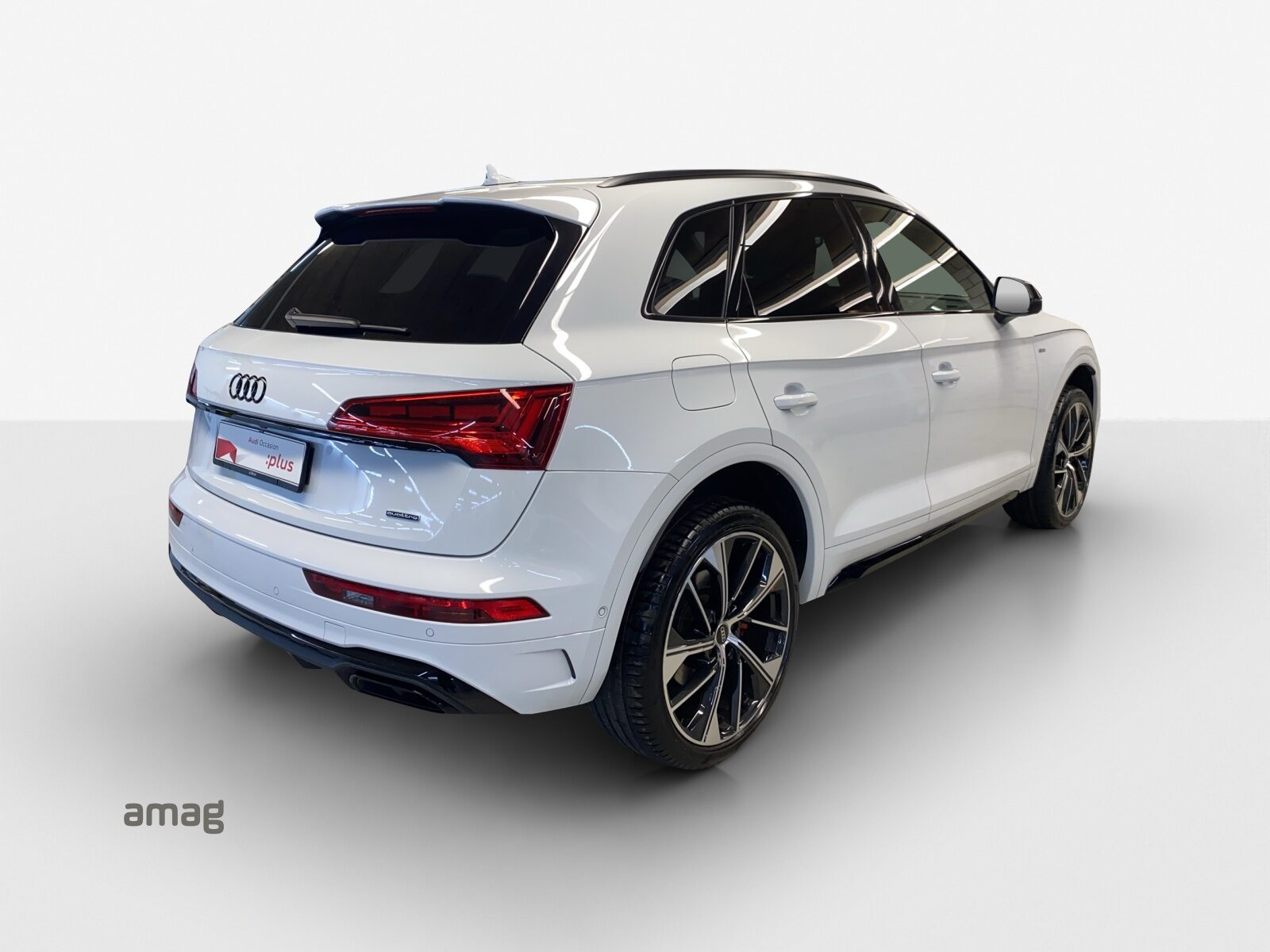 AUDI Q5 45 TFSI S line, Petrol, Second hand / Used, Automatic - 5