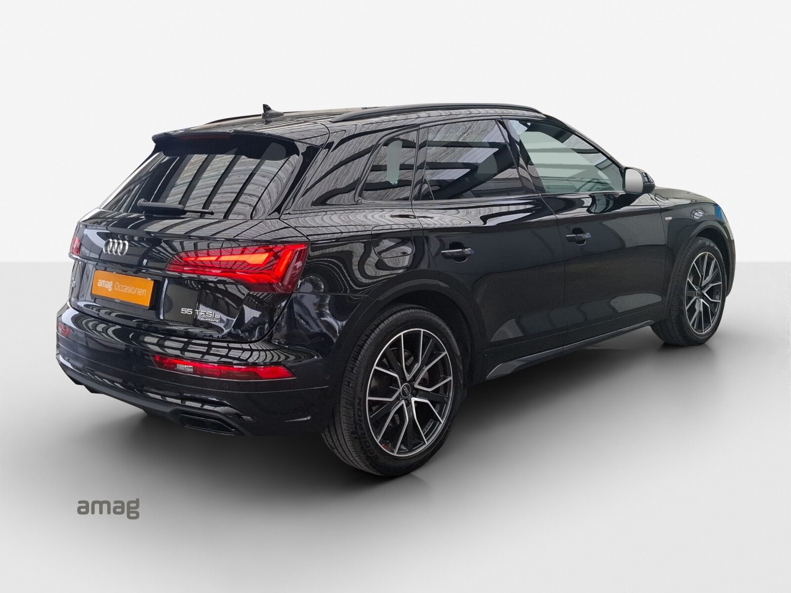AUDI Q5 55 TFSI e S line, Voll-Hybrid Benzin/Elektro, Occasion / Gebraucht, Automatik - 5