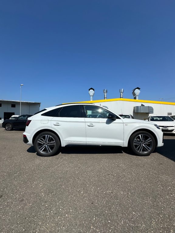 AUDI Q5 2.0 50 TFSI e S Line quattro S-Tronic, Plug-in-Hybrid Benzin/Elektro, Occasion / Gebraucht, Automatik - 4