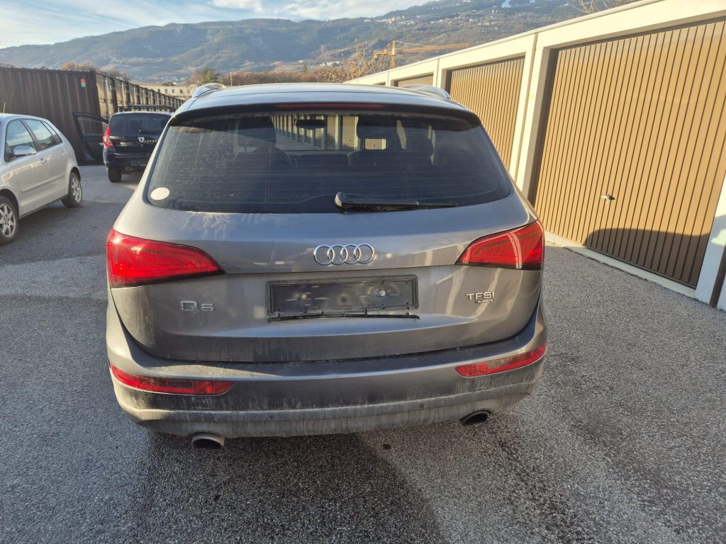 AUDI Q5 2.0 TFSI quattro, Essence, Occasion / Utilisé, Manuelle - 6
