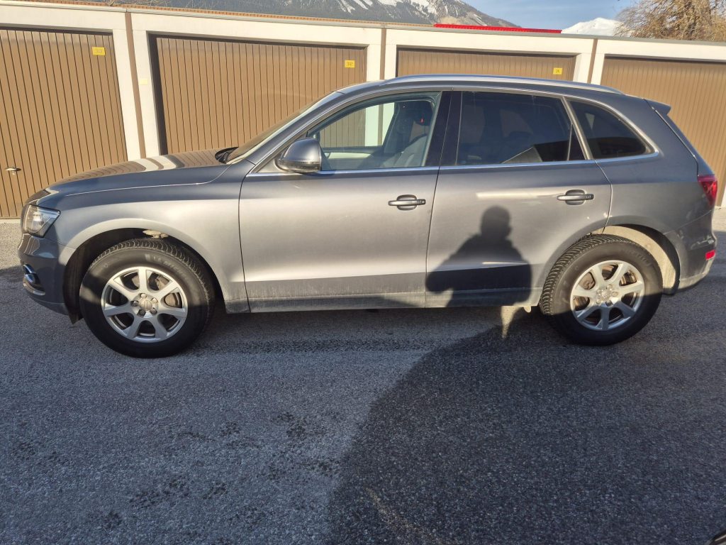 AUDI Q5 2.0 TFSI quattro, Essence, Occasion / Utilisé, Manuelle - 4