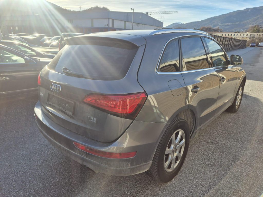 AUDI Q5 2.0 TFSI quattro, Essence, Occasion / Utilisé, Manuelle - 7