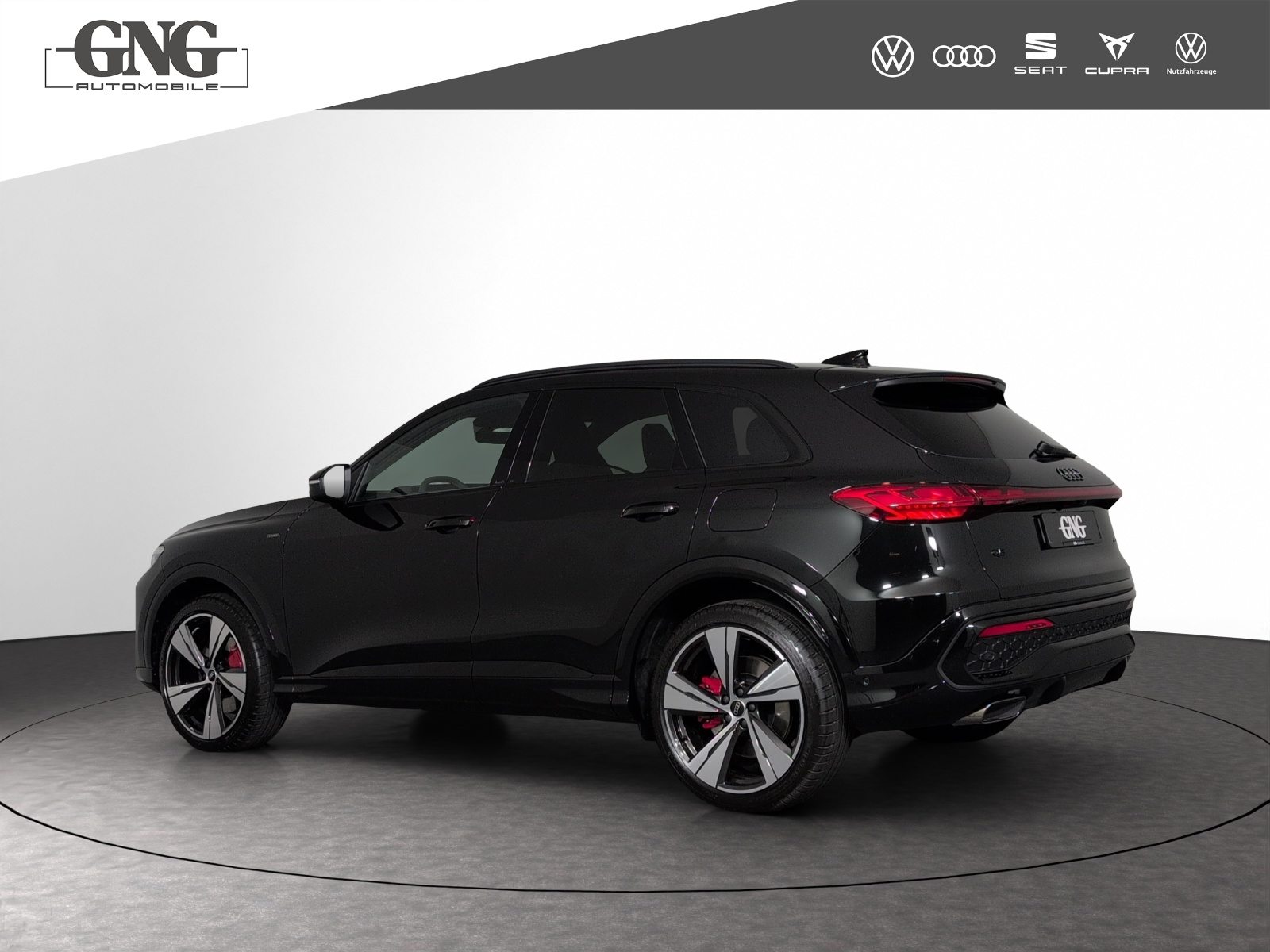 AUDI Q5 SUV e-hybrid 270 kW, Full-Hybrid Petrol/Electric, Ex-demonstrator, Automatic - 2