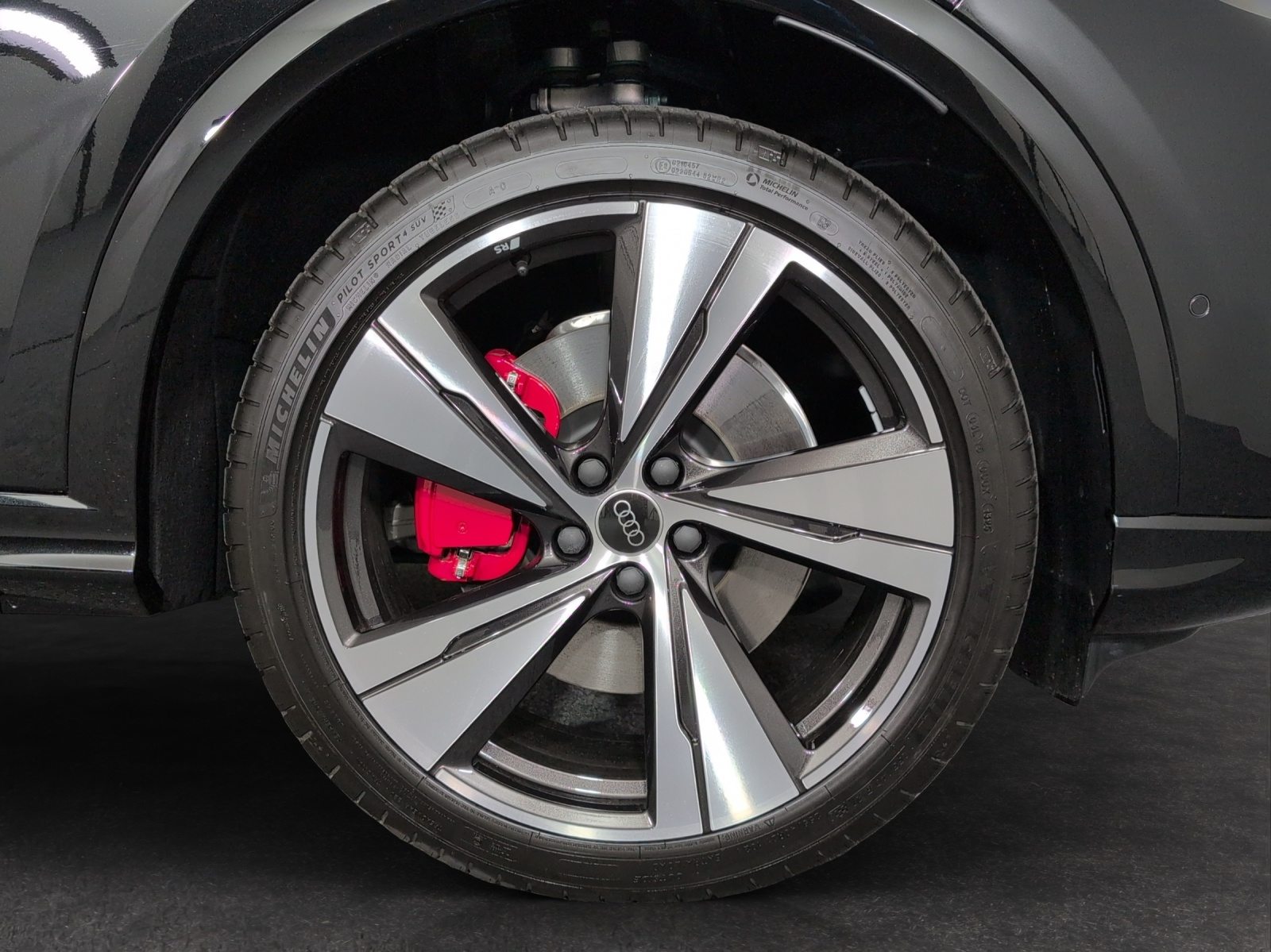 AUDI Q5 SUV e-hybrid 270 kW, Full-Hybrid Petrol/Electric, Ex-demonstrator, Automatic - 5