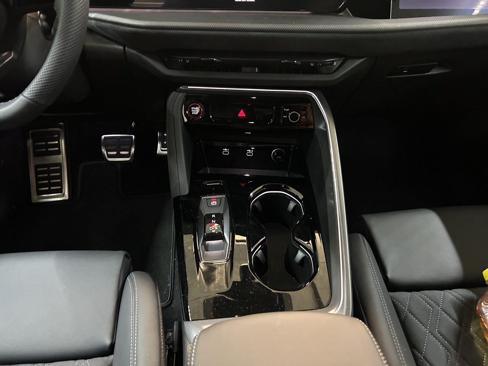 AUDI Q5 SUV e-hybrid 270 kW, Full-Hybrid Petrol/Electric, Ex-demonstrator, Automatic - 6