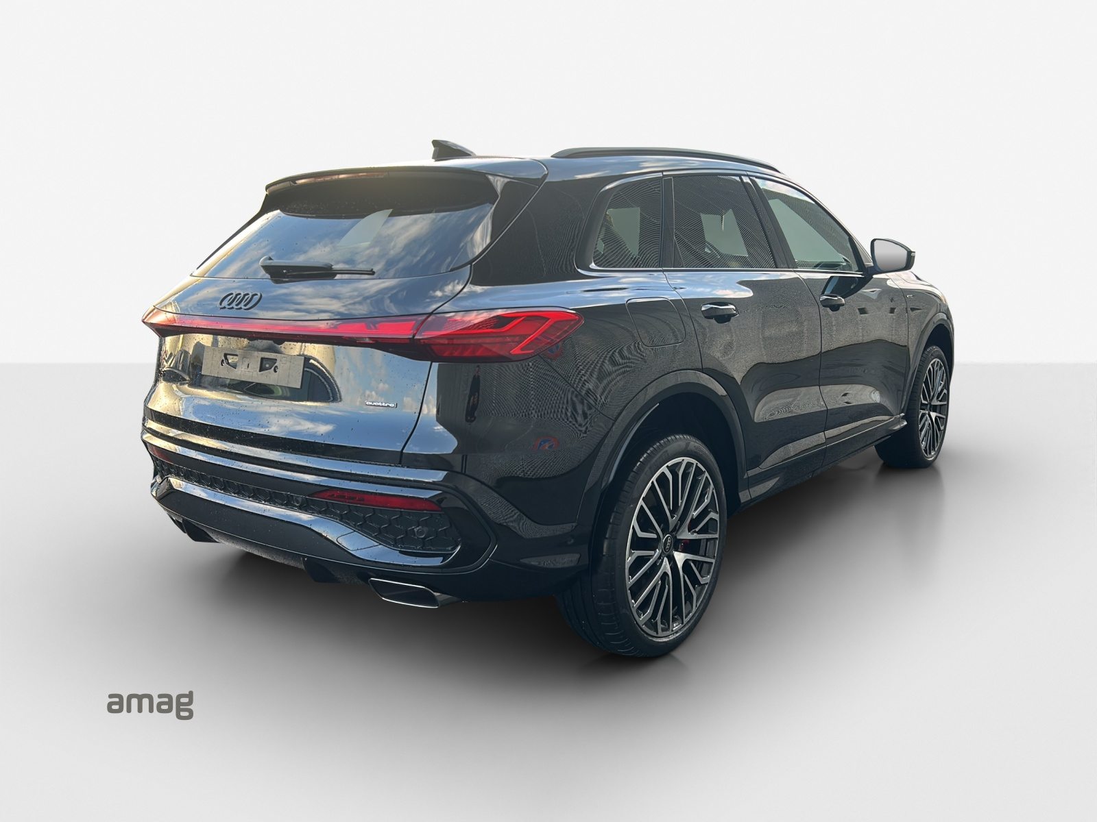 AUDI Q5 SUV e-hybrid 270 kW, Hybride Intégral Essence/Électricité, Voiture nouvelle, Automatique - 6