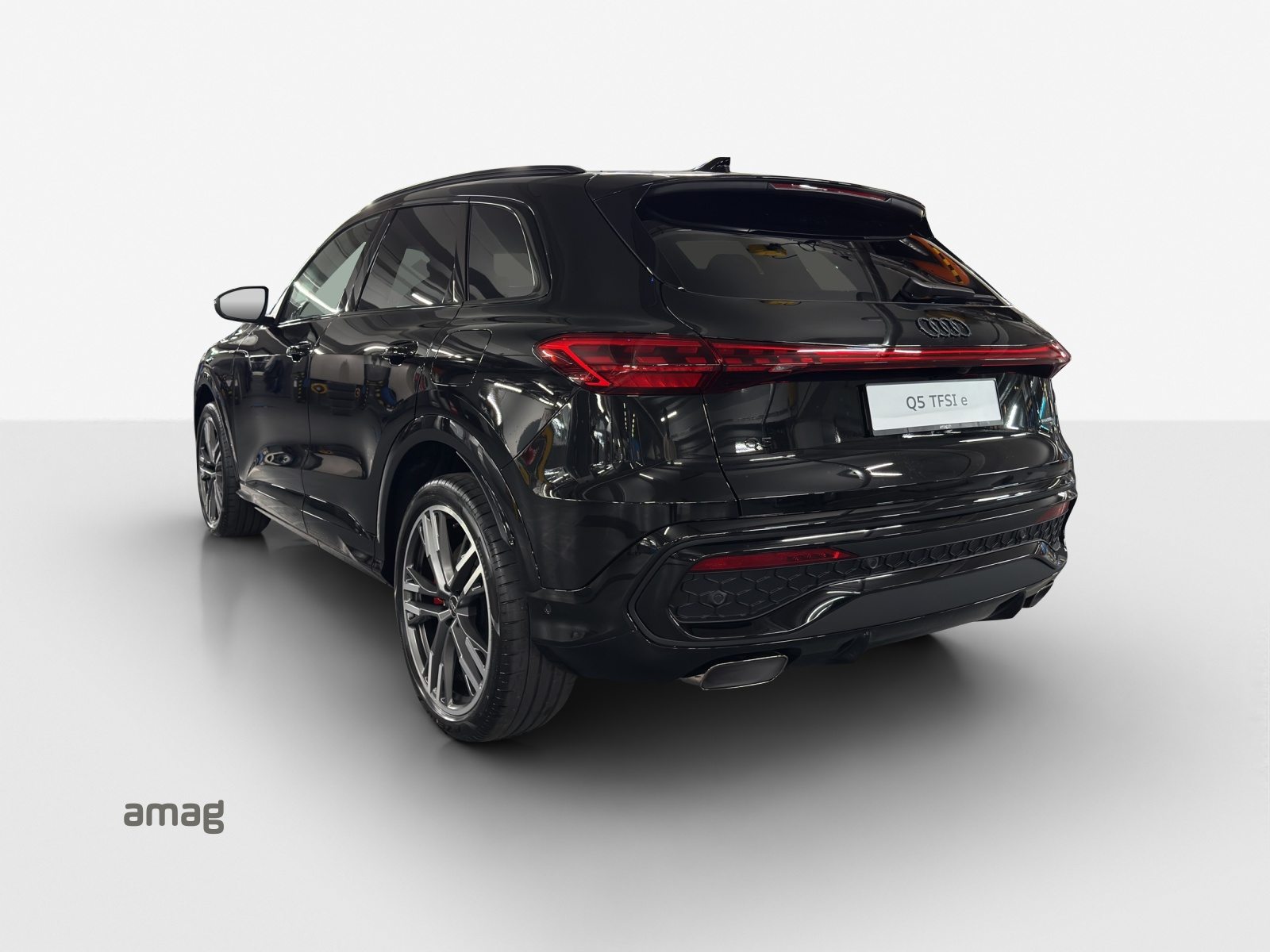 AUDI Q5 SUV e-hybrid 270 kW, Hybride Intégral Essence/Électricité, Voiture nouvelle, Automatique - 3