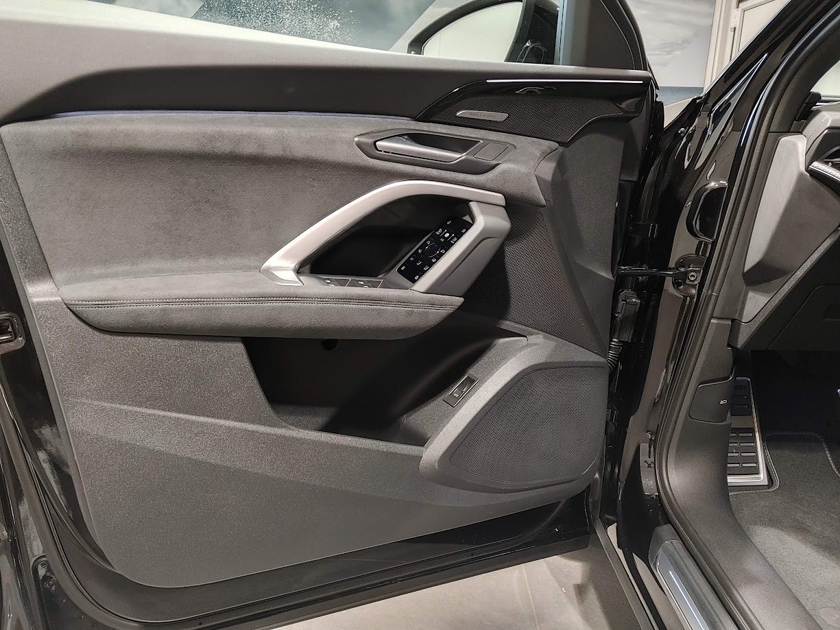 AUDI Q5 SUV e-hybrid 270 kW, Hybride Intégral Essence/Électricité, Occasion / Utilisé, Automatique - 3