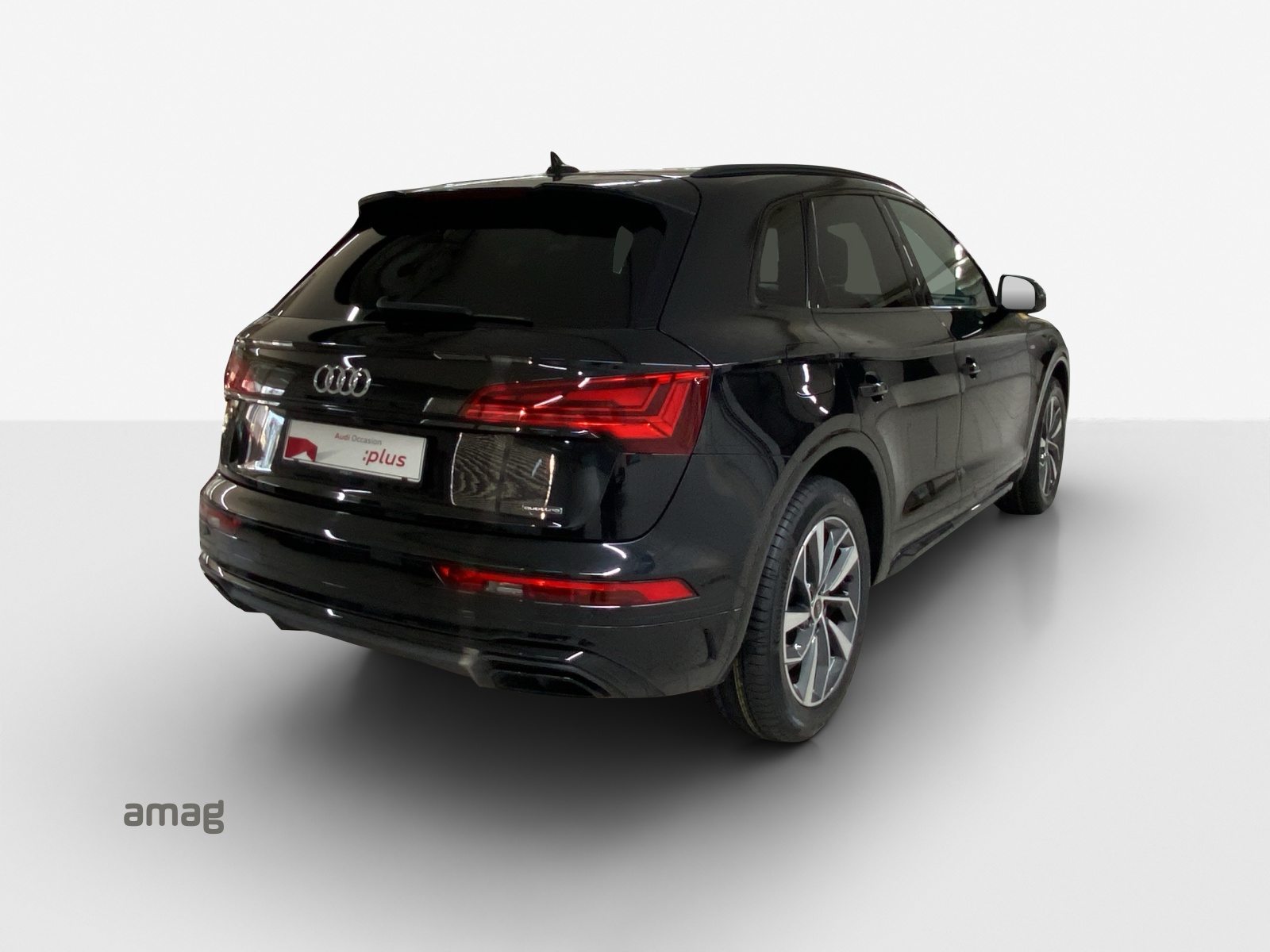 AUDI Q5 45 TFSI S line, Petrol, Second hand / Used, Automatic - 5