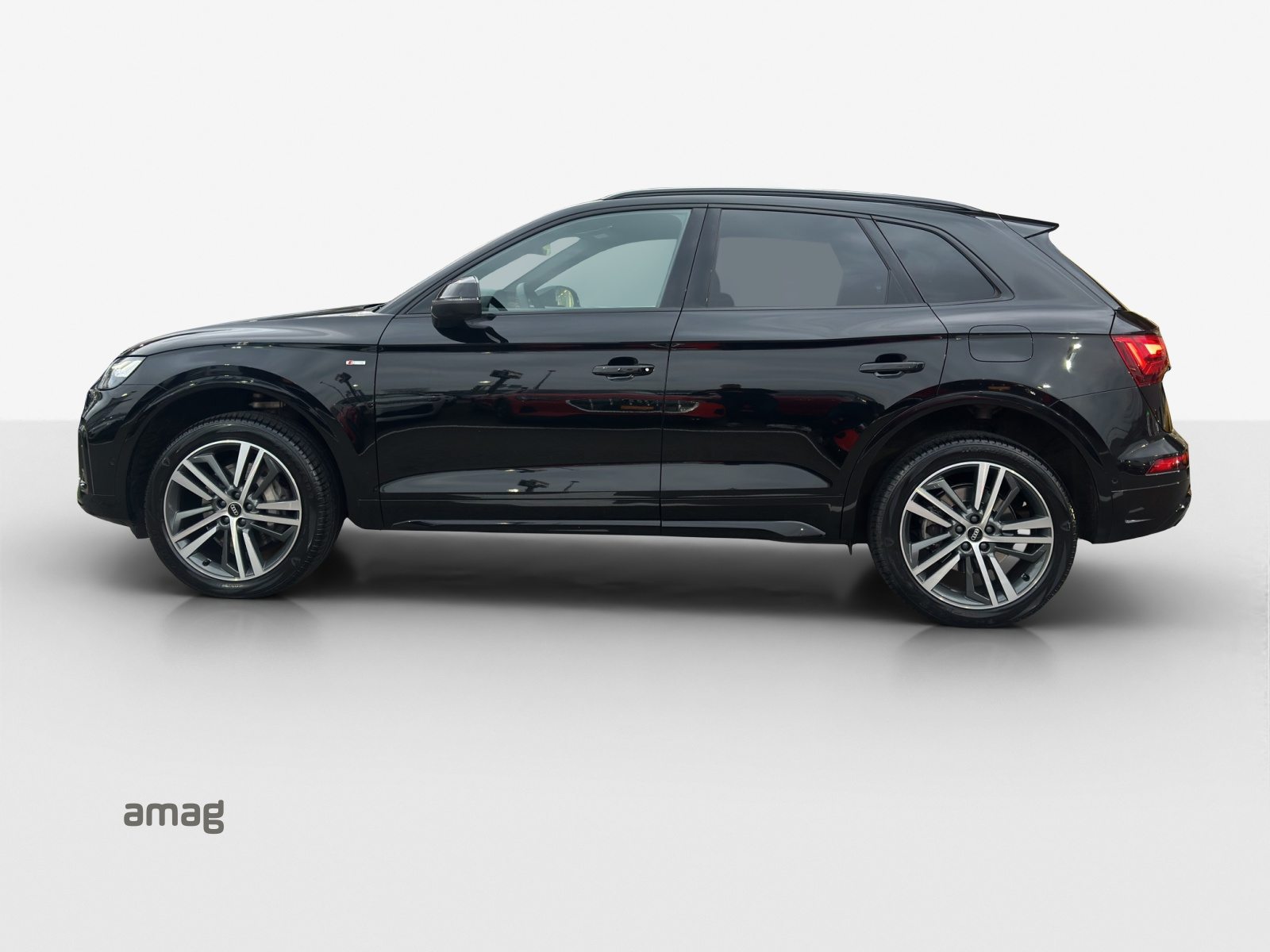 AUDI Q5 50 TFSI e Black Edition, Hybride Intégral Essence/Électricité, Occasion / Utilisé, Automatique - 2