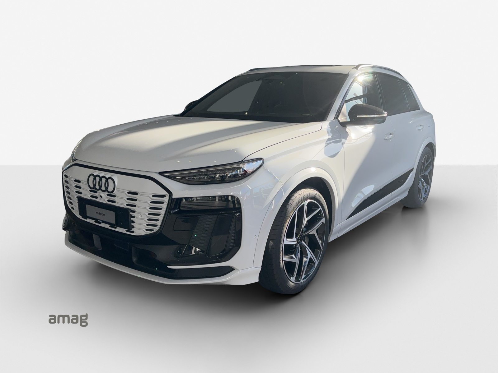 AUDI Q6 SUV e-tron quattro