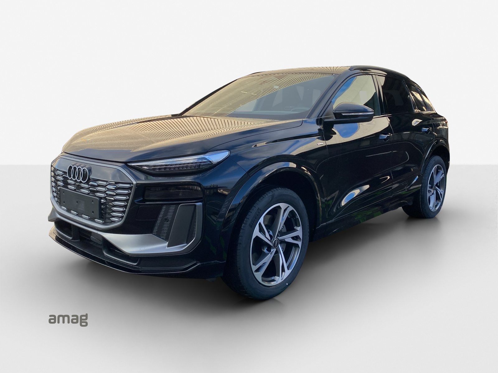 AUDI Q6 SUV e-tron quattro