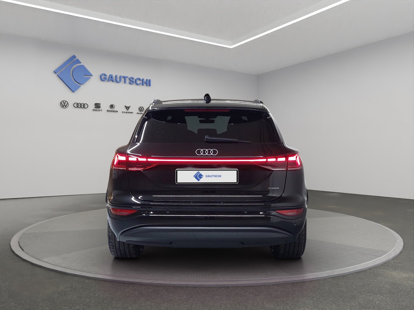 AUDI Q6 e-tron quattro, Electric, New car, Automatic - 5