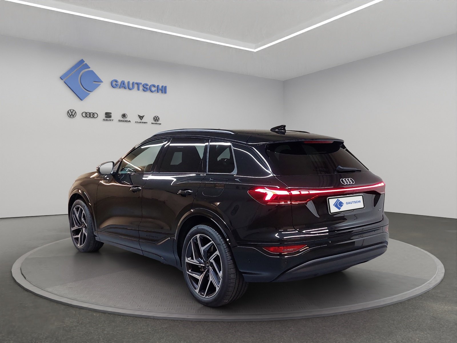 AUDI Q6 e-tron quattro, Elektro, Neuwagen, Automatik - 3