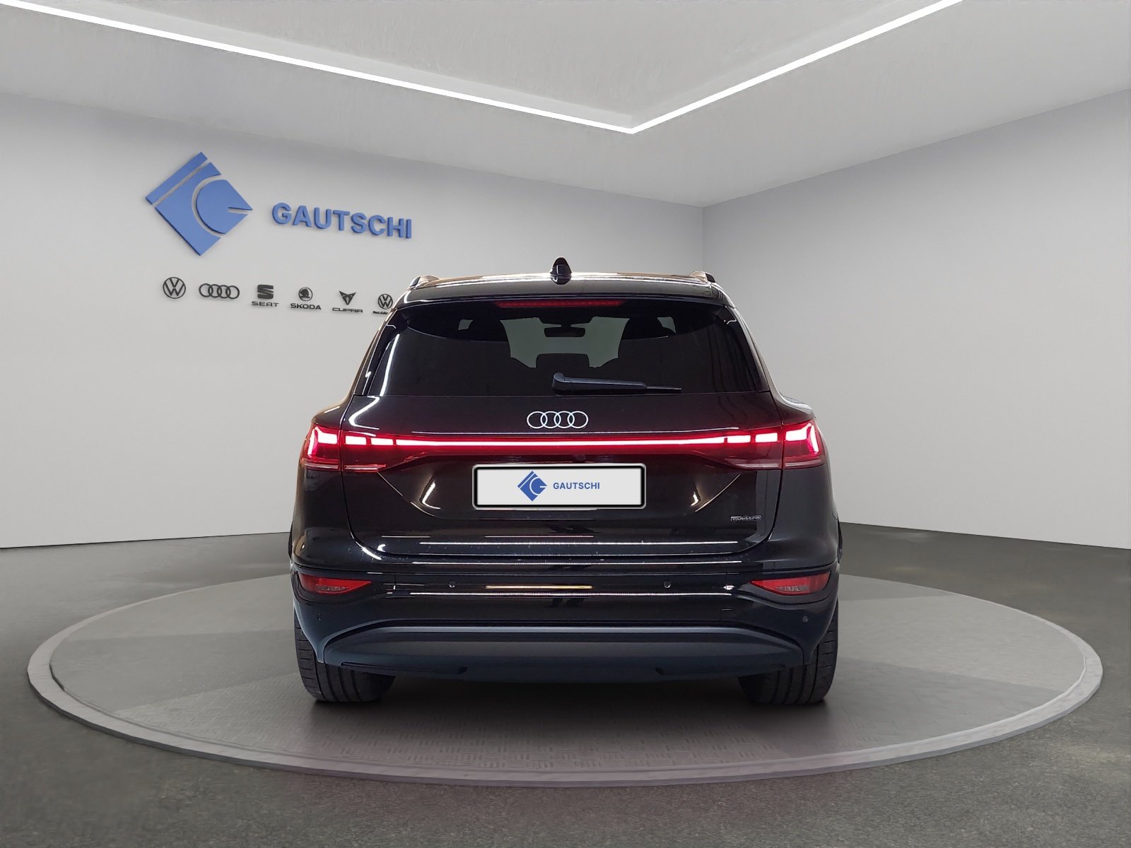 AUDI Q6 e-tron quattro, Elektro, Neuwagen, Automatik - 4