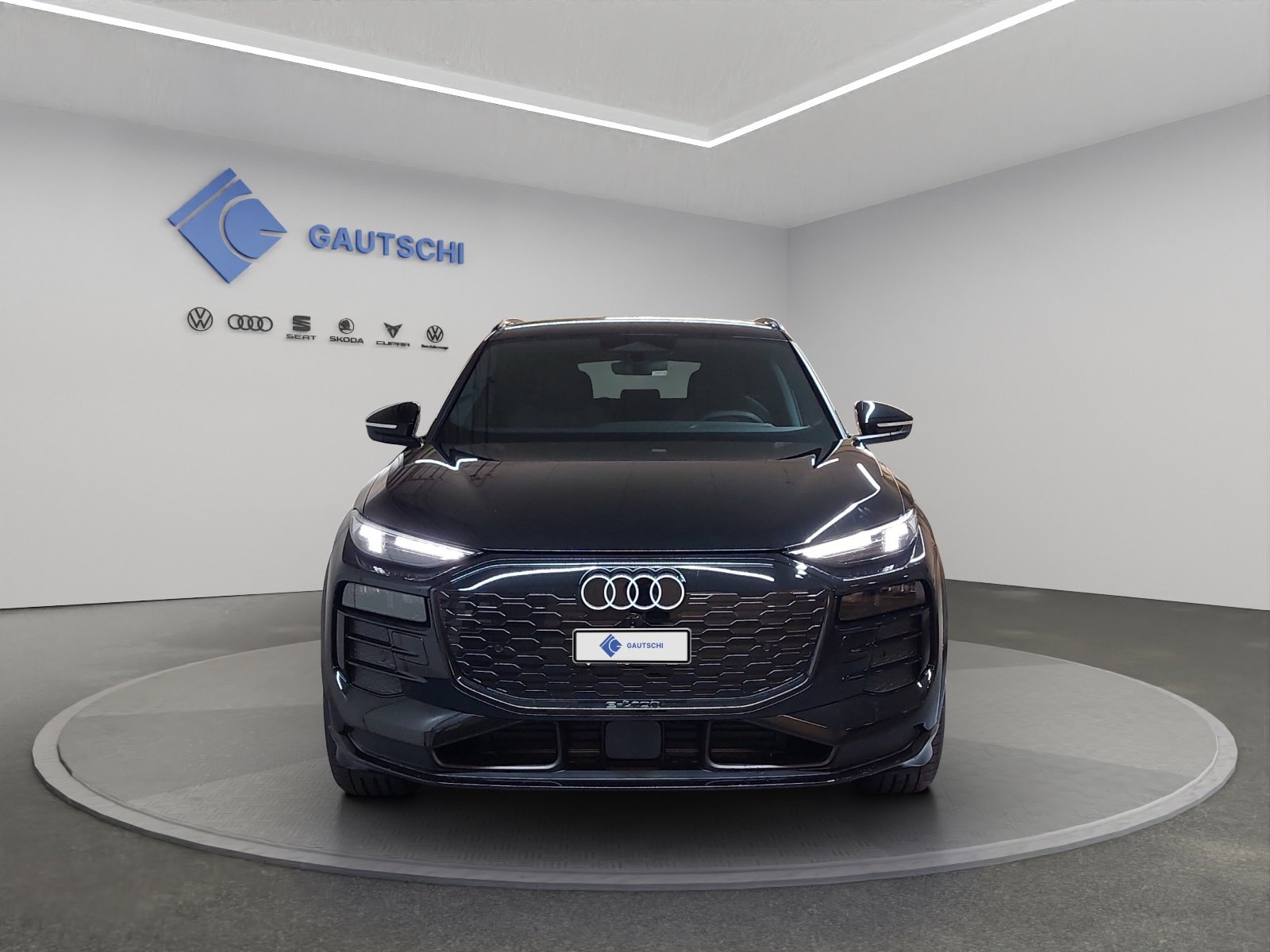 AUDI Q6 e-tron quattro, Elektro, Neuwagen, Automatik - 5