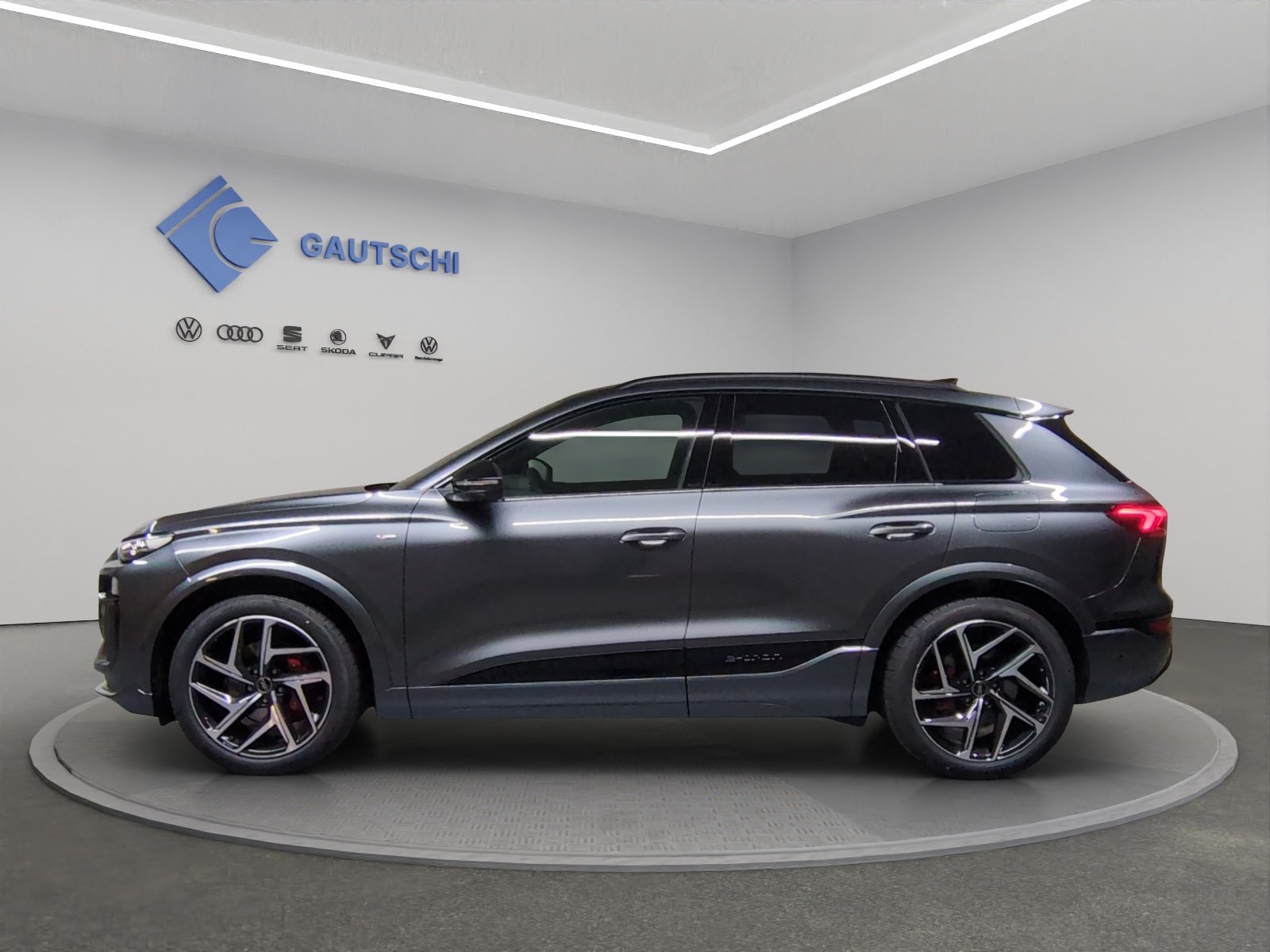 AUDI Q6 e-tron quattro, Elektro, Neuwagen, Automatik - 2