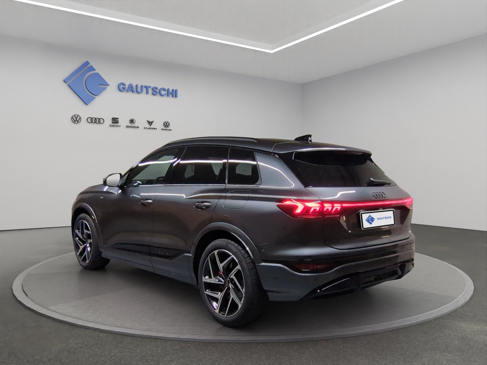 AUDI Q6 e-tron quattro, Elektro, Neuwagen, Automatik - 3