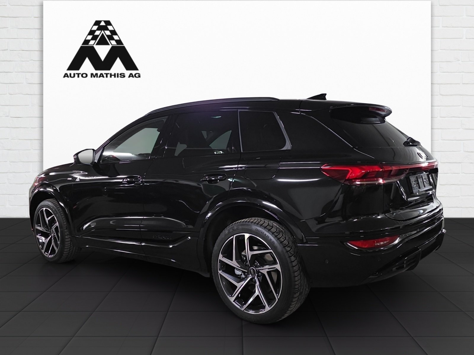 AUDI Q6 e-tron quattro, Elektro, Occasion / Gebraucht, Automatik - 4