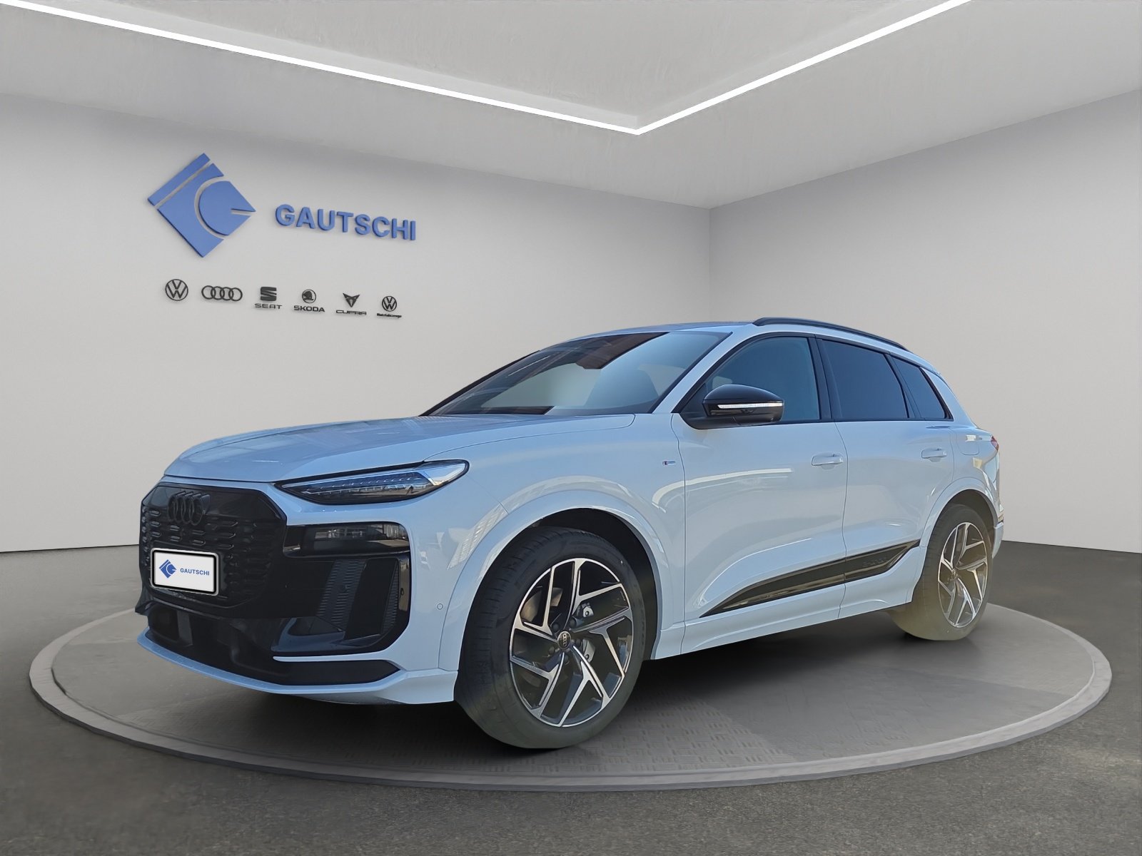 AUDI Q6 e-tron quattro
