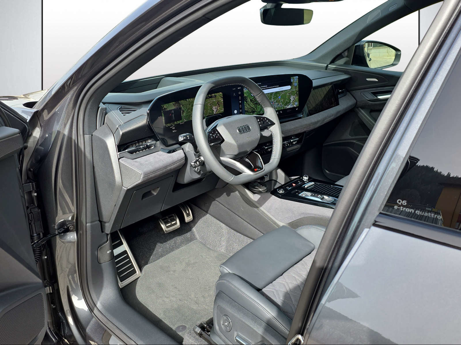 AUDI Q6 SUV e-tron quattro, Electric, New car, Automatic - 6