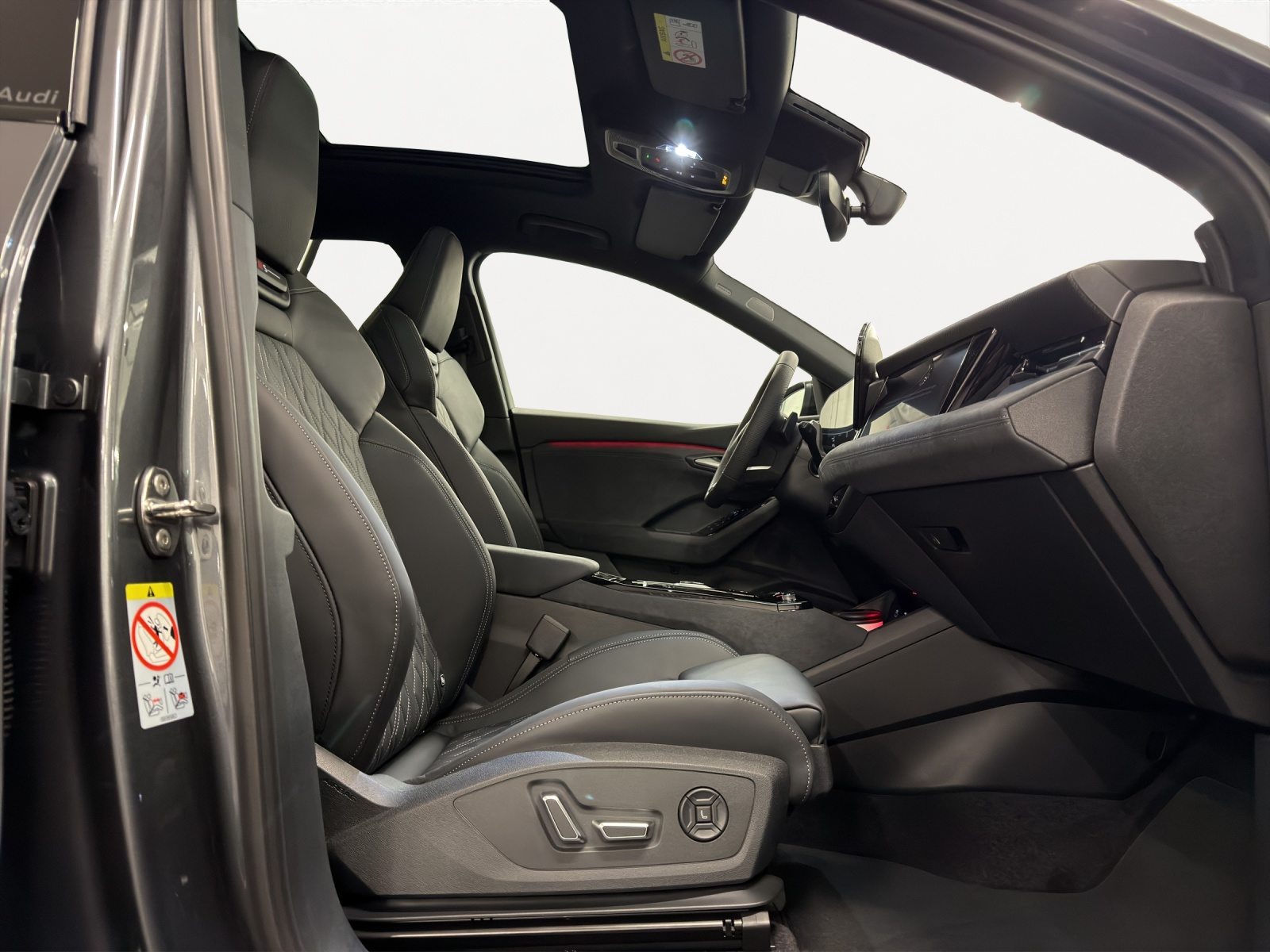 AUDI Q6 SUV e-tron quattro, Electric, New car, Automatic - 7
