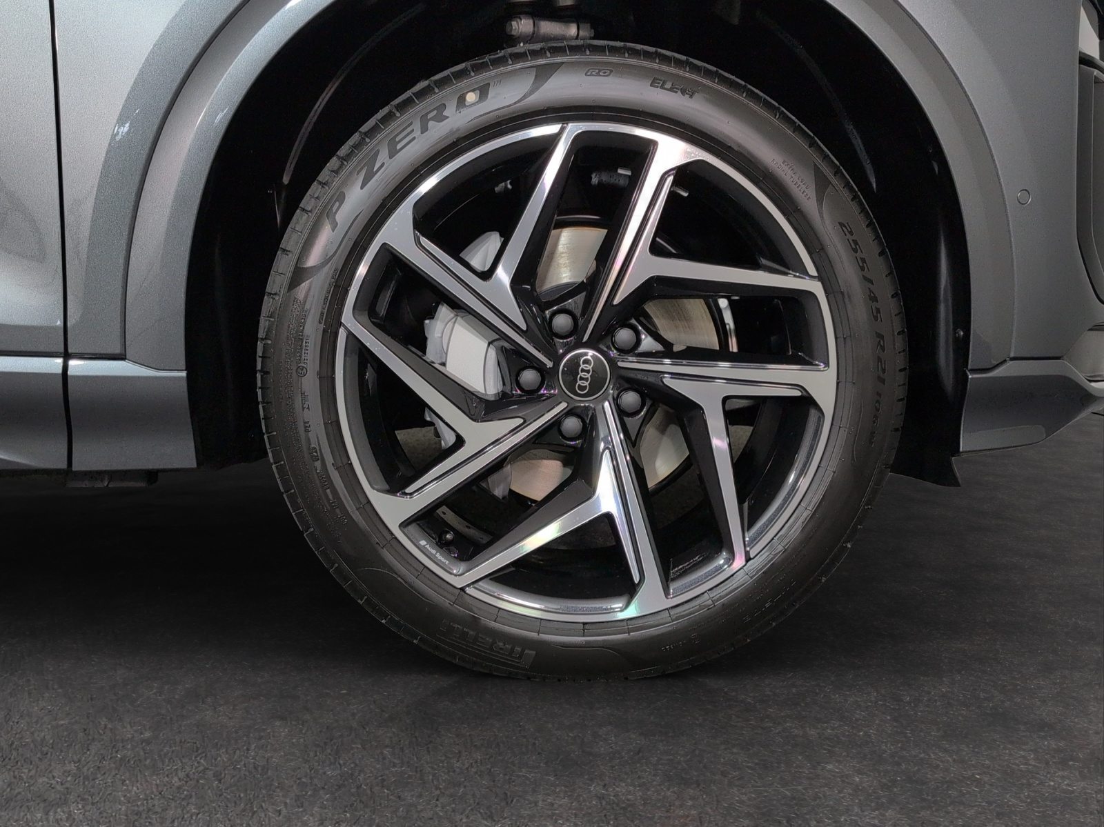 AUDI Q6 Sportback e-tron quattro, Electric, New car, Automatic - 5