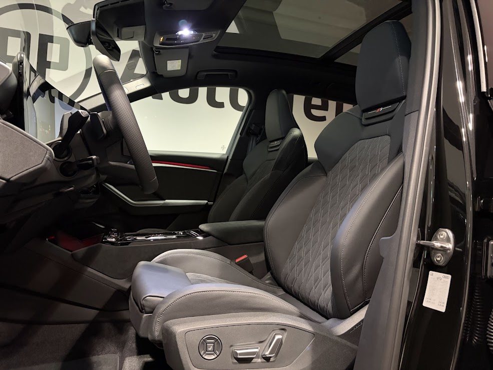 AUDI Q6 SUV e-tron quattro, Electric, New car, Automatic - 4