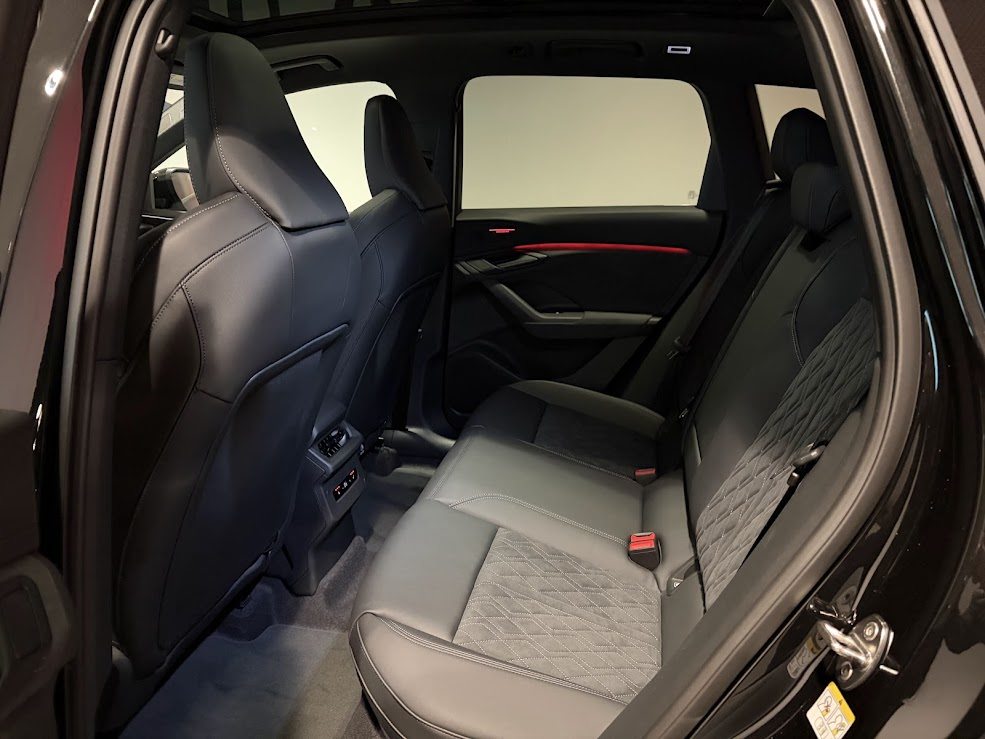 AUDI Q6 SUV e-tron quattro, Electric, New car, Automatic - 5