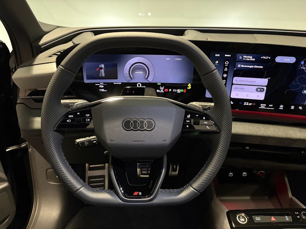 AUDI Q6 SUV e-tron quattro, Electric, New car, Automatic - 6