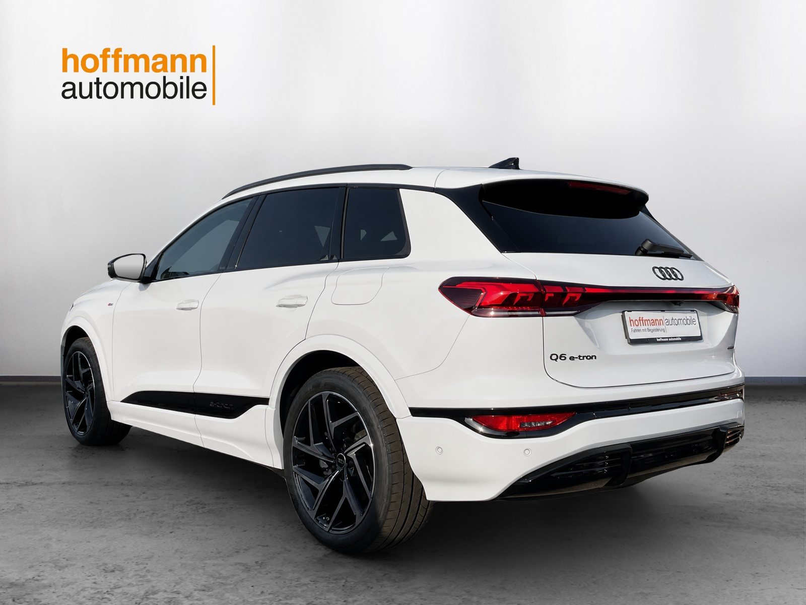 AUDI Q6 SUV e-tron quattro, Electric, New car, Automatic - 6