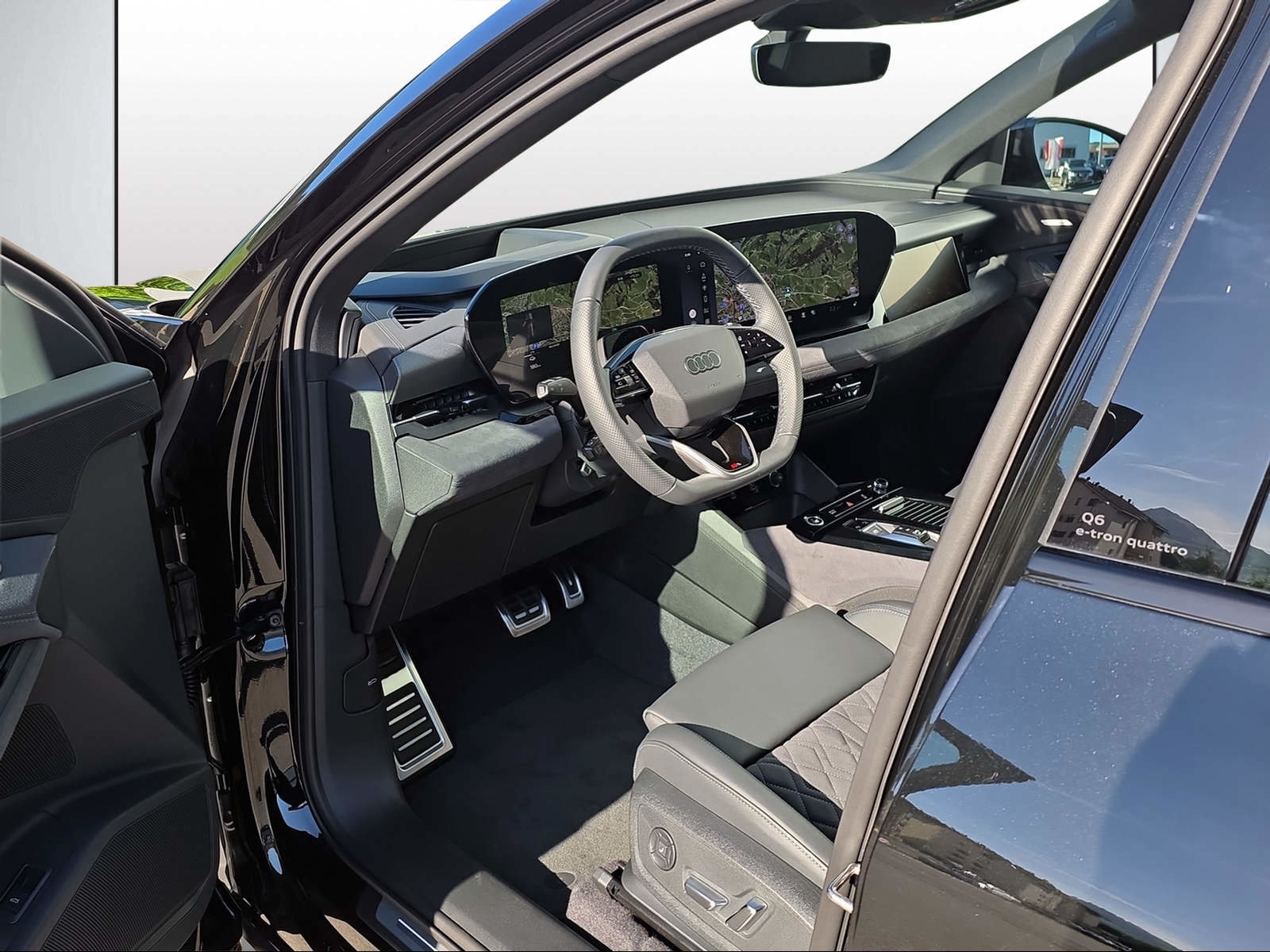 AUDI Q6 SUV e-tron quattro, Electric, New car, Automatic - 6