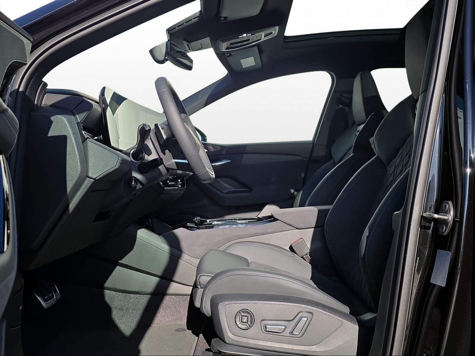AUDI Q6 SUV e-tron quattro, Electric, New car, Automatic - 7