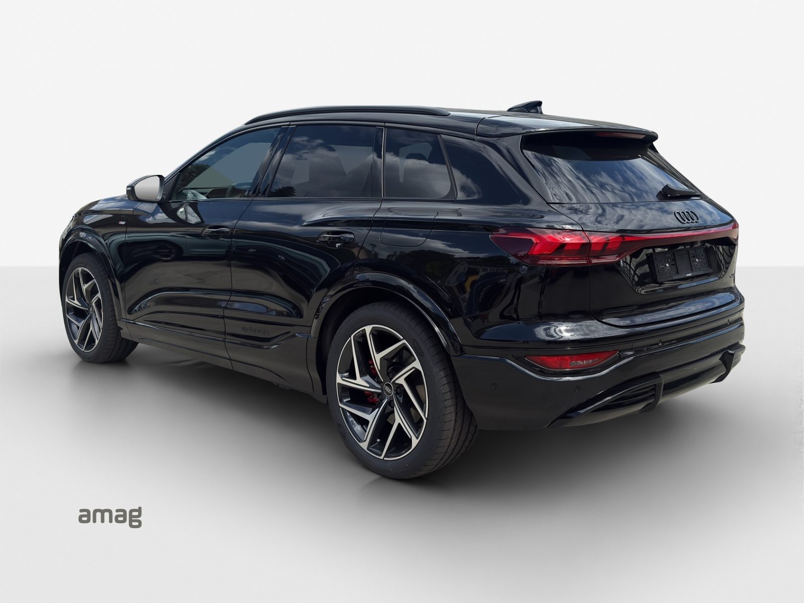 AUDI Q6 SUV e-tron quattro, Electric, New car, Automatic - 3