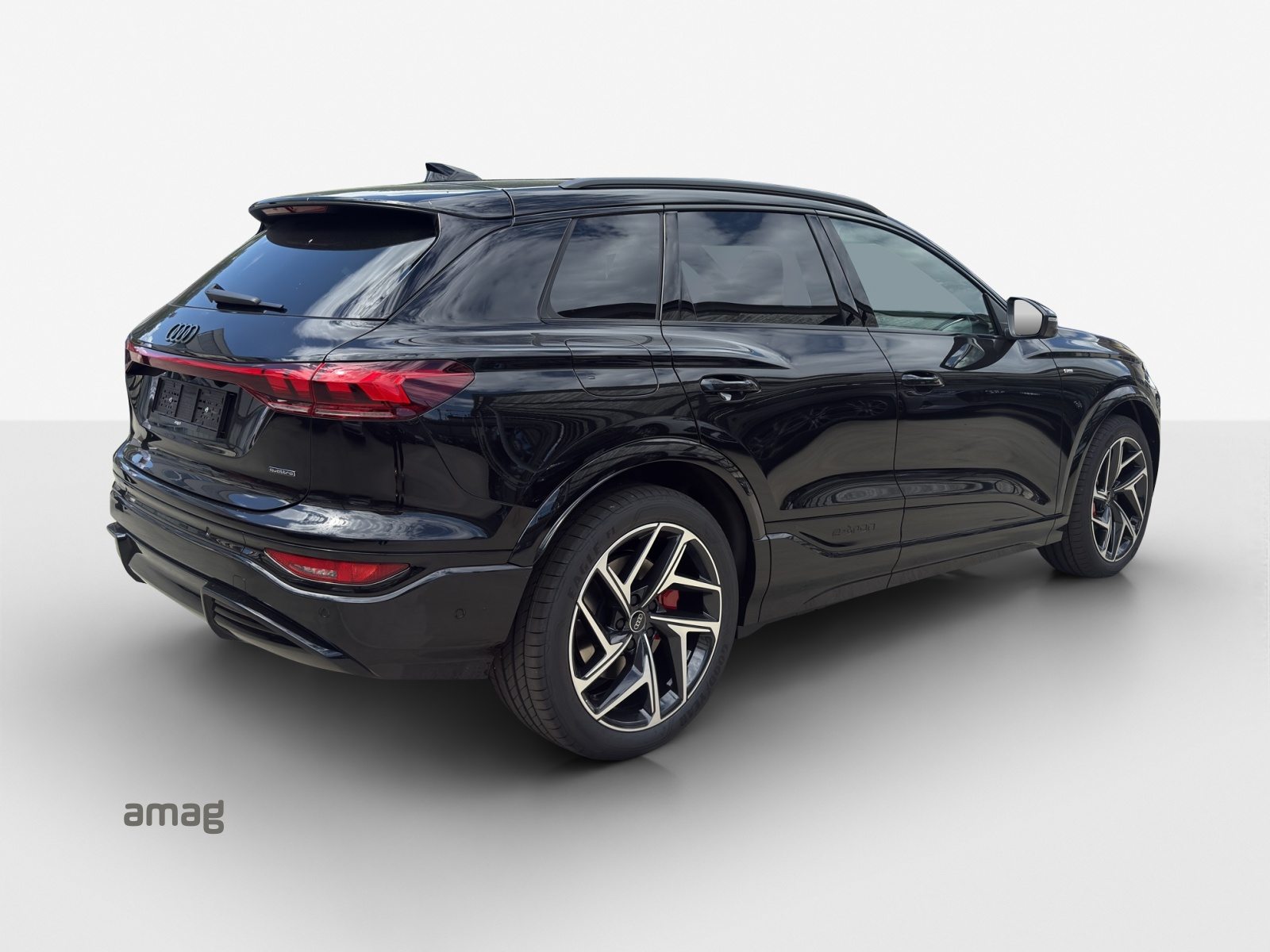AUDI Q6 SUV e-tron quattro, Electric, New car, Automatic - 5