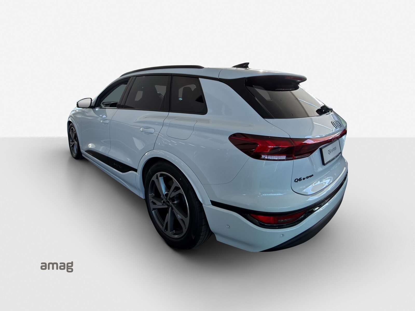 AUDI Q6 SUV e-tron quattro, Electric, New car, Automatic - 3