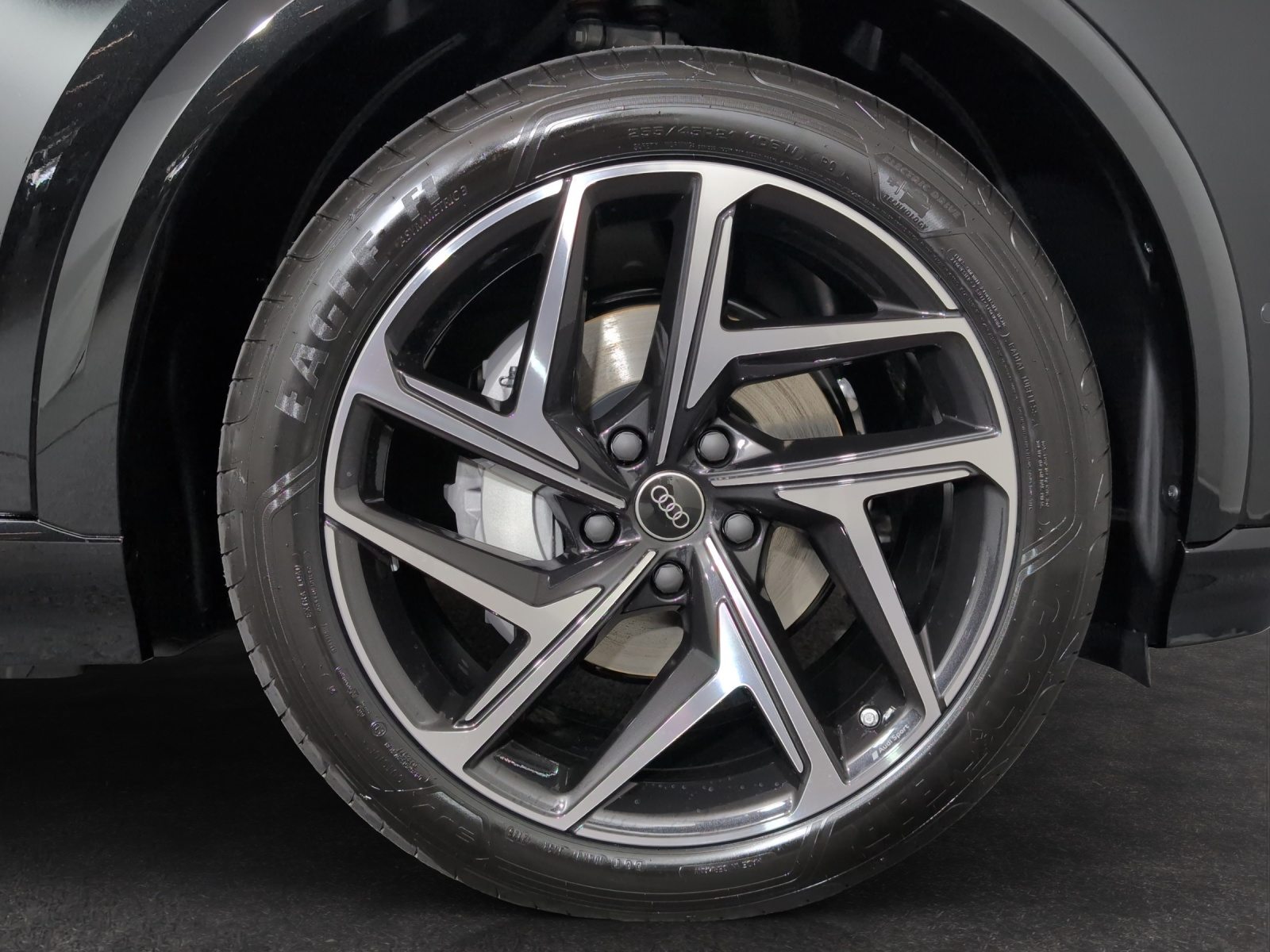 AUDI Q6 Sportback e-tron quattro, Electric, New car, Automatic - 5
