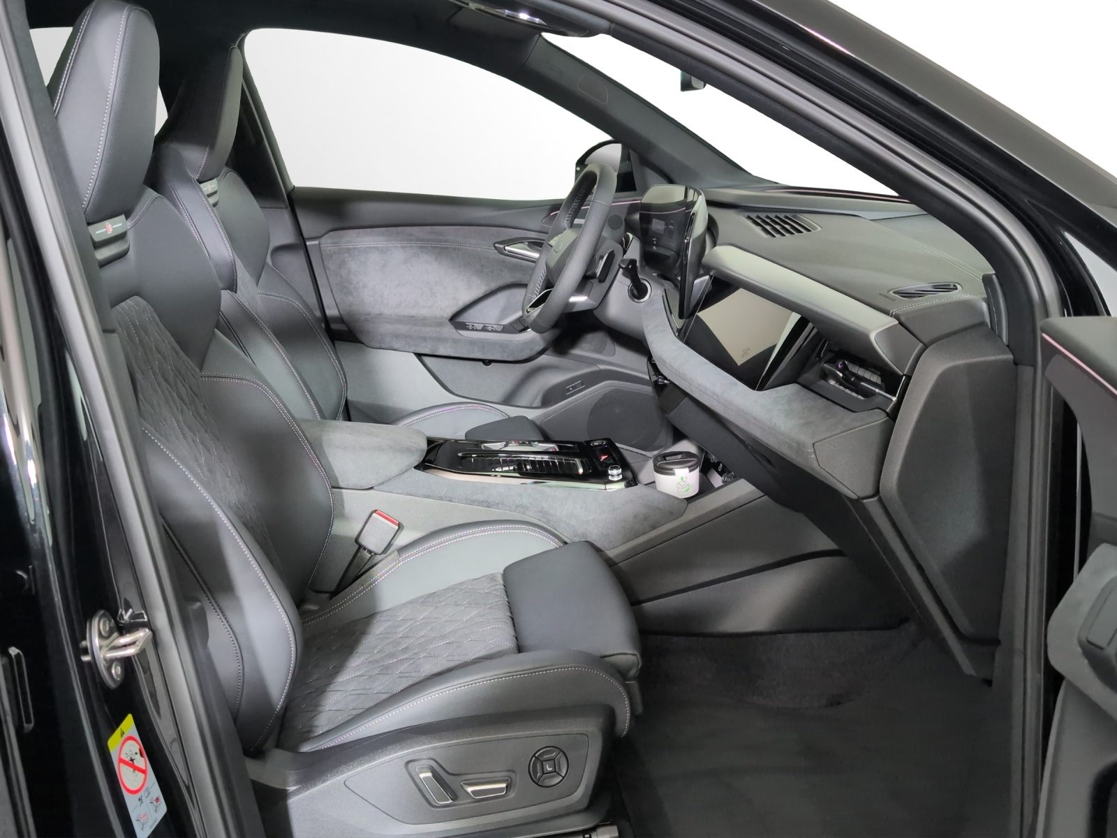 AUDI Q6 Sportback e-tron quattro, Electric, New car, Automatic - 7